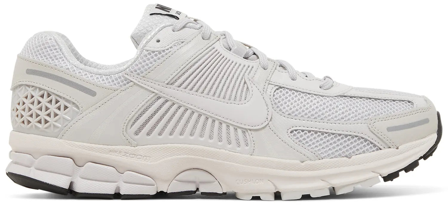 Nike Zoom Vomero 5 White